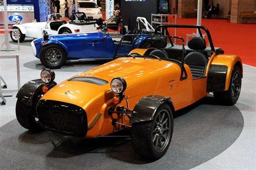 175R Caterhaml(f)܇(ch)CSR 175 ܇(ch)֮